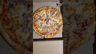 Lecker Pizza Schinken Salami von Pronto in Usingen short shorts viral essen [upl. by Estis]