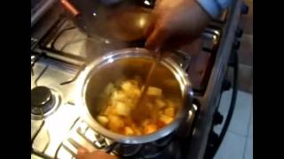 Cook and Eat Lebanese  Mfaraket Batata 3a Banadoura [upl. by Oicnerual562]