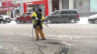 Winterdienst der Wiener Linien im Einsatz [upl. by Aiken]