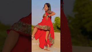 Lal Suit me Lage pathaka  Balkrishan rajasthani song  Instagram trending songLadies dance rangili [upl. by Ymij982]