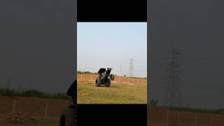 John deer tractor stunts ki video youtubeshorts nishudashwal shortsviral viralshort [upl. by Yim24]