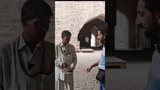 कपड़े की आवाज गूँजती है किले का eco सिस्टम। Golconda Fort hyderabad [upl. by Olenolin]