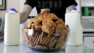 203 Chips Ahoy Challenge 12800 Calories [upl. by Marylou587]