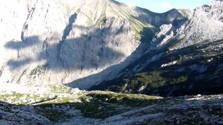 Knorrhütte 2051m Wettersteingebirge  Bayern Deutschland [upl. by Kcinemod]