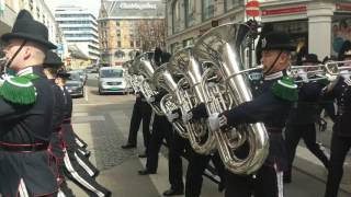 HMKG 2017  Farvel Til En Slavisk Kvinne  20170419 Fra årets første vaktparade [upl. by Janiuszck]