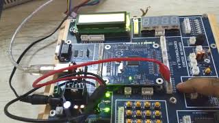 SQUARE WAVE GENERATION DAC USING LPC 1768 EMBEDDED CONTROLEER LAB [upl. by Niel]