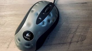 wire changing my logitech mx518 mouse [upl. by Arihs]