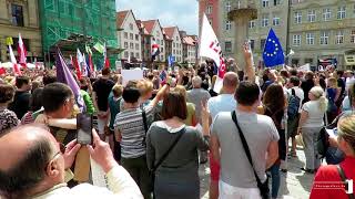 Polnische Hymne gesungen in Wrocław Sommer 2017 [upl. by Maritsa]