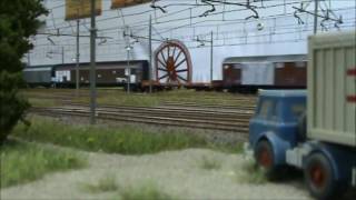 MODELLISMO FERROVIARIO  Merci misti anni 2000 sul plastico GFP [upl. by Arnaldo]