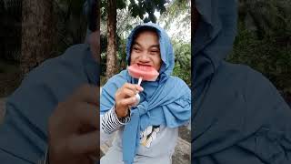 Asmr es cream rasa asin shorts lucu mukbang [upl. by Hguh]