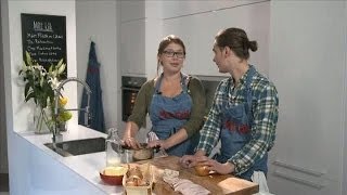 Mitt kök Fläsk med löksås  TV4 [upl. by Irrehs452]