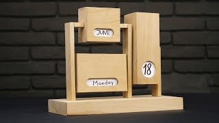 DIY Endless Calendar from Wood [upl. by Lezirg]