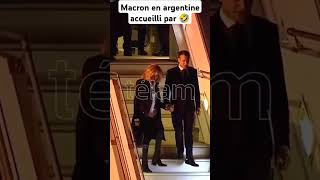 Macron en Argentine est accueilli par 🤣🤣 [upl. by Aihcila707]