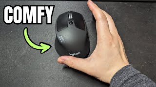 Logitech M720 Triathlon Wireless Mouse  Quick Review So Comfy [upl. by Diva]