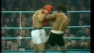 John Conteh vs Len Hutchins 12 [upl. by Dorita]