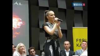 Vladimíra Skalová  Umírám s láskou Muzikál Romeo a Julie [upl. by Ahseiyt848]