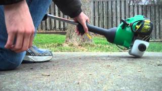 WEEDEATER FEATHERLITE FL26 WEED WACKER COLD START [upl. by Aniryt]