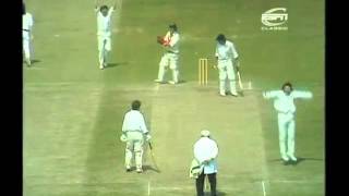 Chappelli dismisses Brian Luckhurst for 96 in 1972 Ashes [upl. by Tjaden]