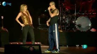 Gordita  Shakira y René de Calle 13  Rock in Rio Madrid 2010 [upl. by Ebbie]