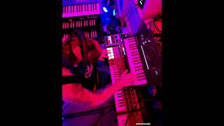 Acid House Breakdown Maschine Korg Minilogue XD 🙃😵‍💫 livehouse livetechno shorts [upl. by Spada]