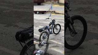 Qual dessas motorizadas aro 20 você prefere🤔 duelo 244 motorizada grau bike moto viralvideo [upl. by Darcy652]