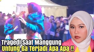 Detik Detik Selfi Yamma Hampir Jatuh Saat Nyanyi Di Atas Panggung [upl. by Hama271]