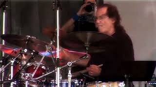 Vinnie Colaiuta  Jazz performance [upl. by Ezeerb]