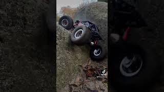 Axial Capra 22 🤣 goes over this stone without any problem🔥❤️💪👑🤩 traxxas rc fms trx4 [upl. by Anaj]