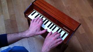 gamellan toy piano bontempi [upl. by Lavern]