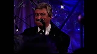 Johnny Reimar nytårs koncert klip fra 1997 på TV2 [upl. by Rramel]