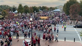 Crowds from Carolina Park cross Bluff Road to Williams Brice Stadium for USC Gamecocks vs Texas AampM [upl. by Ecirb]