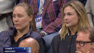 Anna Kalinskaya attends to quotsupportquot Jannik Sinner at US Open quarterfinal [upl. by Gaige]