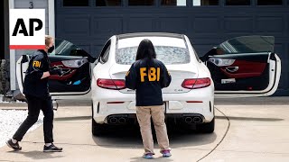 FBI raids homes in Oakland including one belonging to Mayor Sheng Thao [upl. by Fira334]