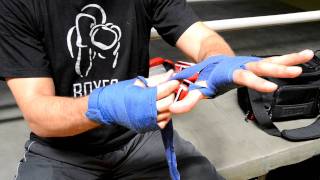 Bendaggio Mani Fasce  Hand wrapping for Boxe [upl. by Indyc]