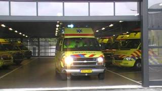 Ambulance 15112 oude in Den Haag met Spoed vanaf post Laak [upl. by Anastasia178]