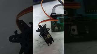 microcontroller control servo motor Mg995 full rotation part 1 microcontroller [upl. by Ydner]