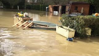 Matériel de protection inondation pour particuliers batardeau anti inondation [upl. by Adnahcir960]