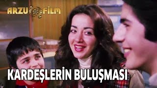 Neşeli Günler  Kardeşlerin Buluşması [upl. by Oiredised]