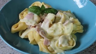 Thermomix® TM31®  TM5®  Tortellini in Käse  Schinken  Sahnesoße [upl. by Eitsrik142]