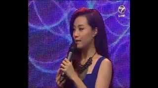 Stephy鄧麗欣現場演繹他不准我哭﹐電燈膽 [upl. by Delahk806]