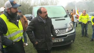 Retraites Martinez sur un piquet de grève à la centrale de Gravelines  AFP Images [upl. by Sansbury]