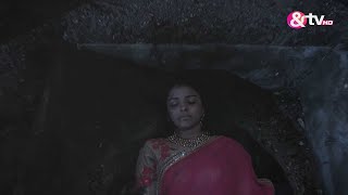 किस की Huee Maut  Adhuri Kahaani Humari Full Ep 87  14 Mar 16  Maya  Madhav andtvchannel [upl. by Anaitak822]