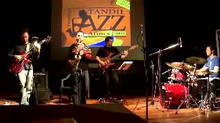 Martes  Mono Luve en el Festival de jazz Tandil [upl. by Einhorn]