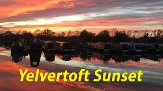 17 Yelvertoft Marina Sunset  Narrowboats Aglow [upl. by Ahtar]