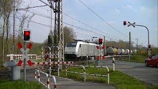 Spoorwegovergang Elten D  Railroad crossing  Bahnübergang [upl. by Tam424]