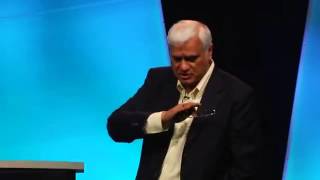 quotHow do you know that Christianity is the one true worldviewquot  Dr Ravi Zacharias [upl. by Oilisab]