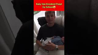 Baby Van Enzoknol Poept Op Schoot🤣 shorts enzoknol [upl. by Arema]