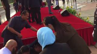 Hanipa Maidin collapses while attending Putrajaya monthly assembly [upl. by Ynnavoj]