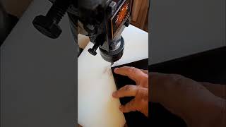 Fustelle gli angoli di un portafogli diy fustelle tutorial asmr wallet leatherwork leather [upl. by Acirej]