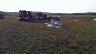 Drei Tote bei Flugzeugunglück in Saarmund nahe Berlin 1 [upl. by Yorgerg]